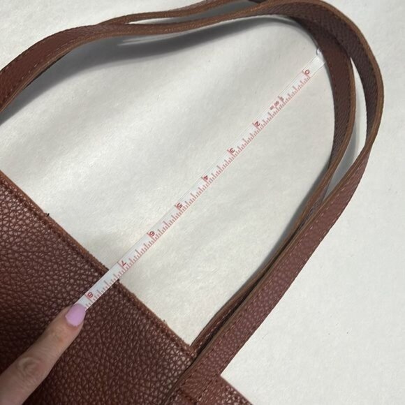 Vince Camuto Tote - Picture 6 of 8